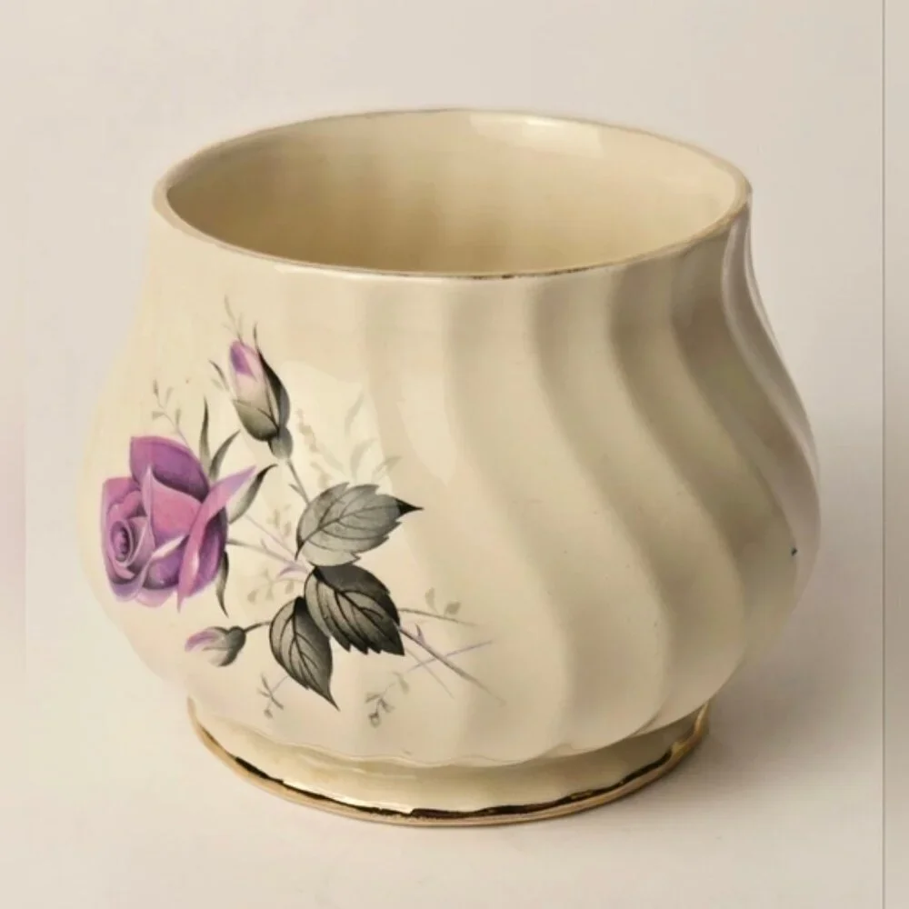 Sadler beautiful vintage